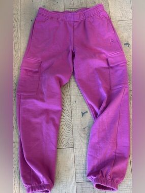 Reebok Cargo Joggers with Side Pockets